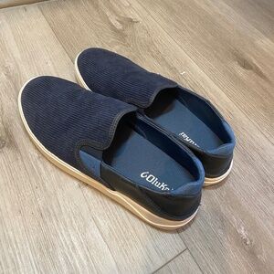 Navy mens slip on, size 11.5